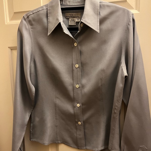 Silk button down blouse from AKA Eddie Bauer - Picture 2 of 4